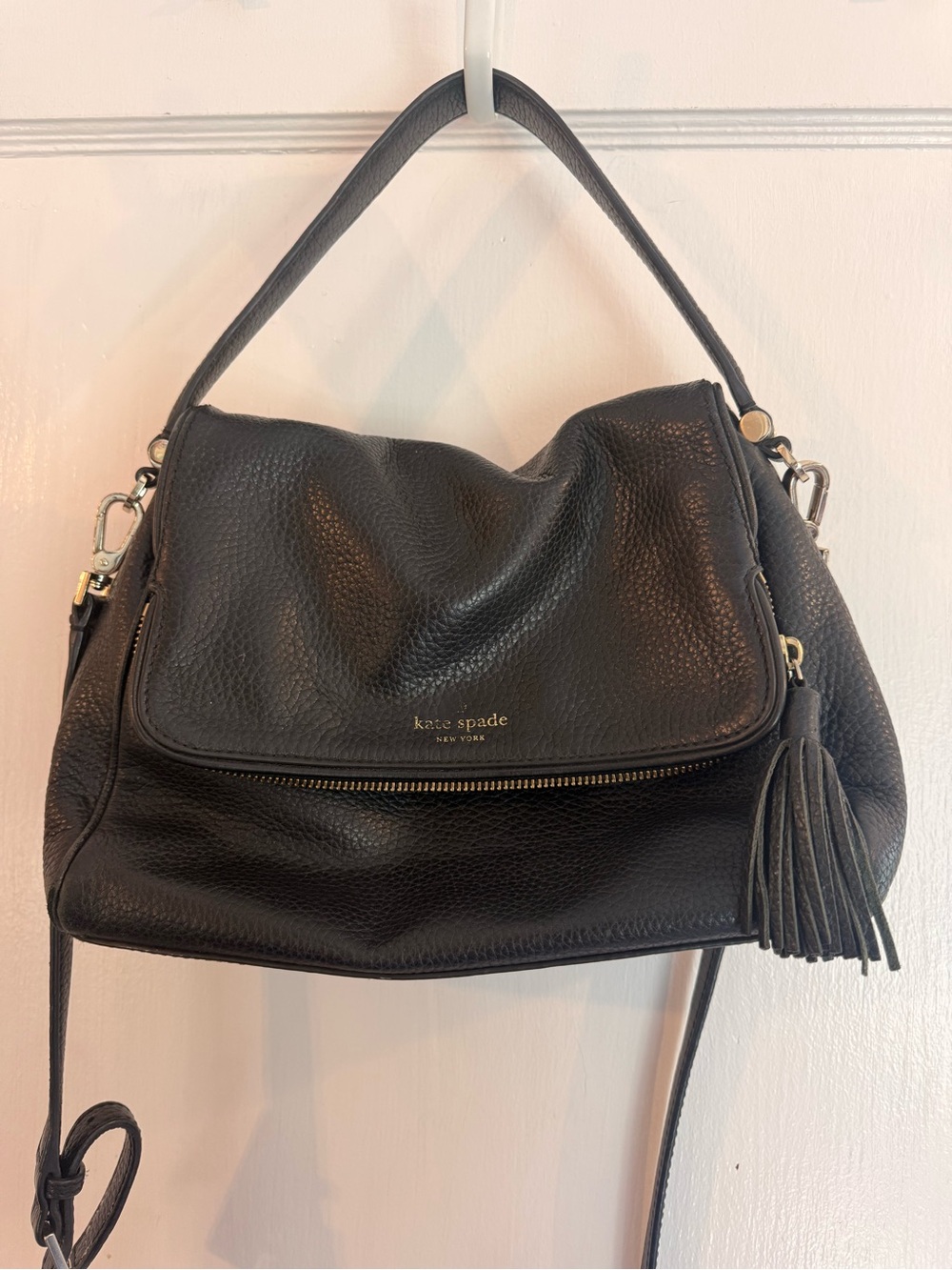 kate spade black pebbled leather shoulder bag with tassel